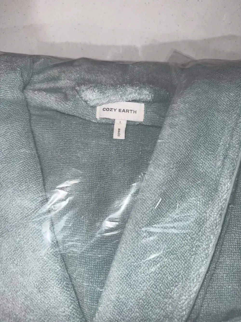 Cozy Earth Women's Plush Lounge Robe Size Large - Picture 4 of 4
